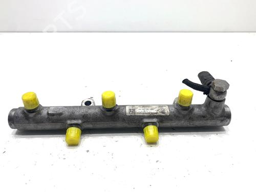 Used Injection rail Injection rail 39322232 39322232