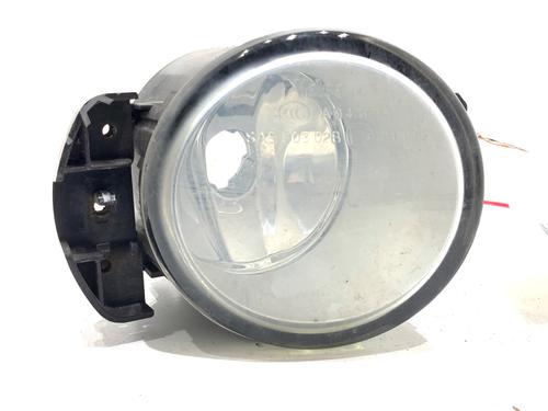 Used Right front fog light Right front fog light 39345001 39345001