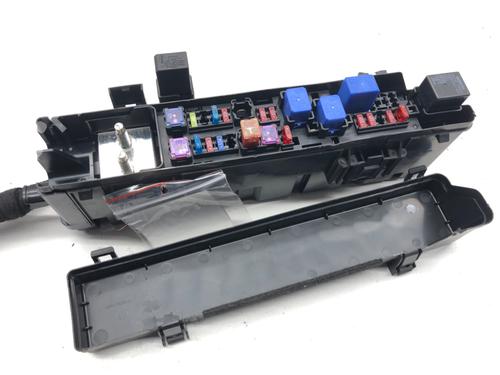 Used Fuse box Fuse box 39326409 39326409