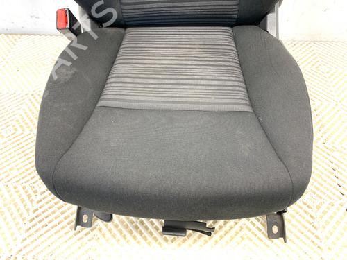 Left front seat MERCEDES-BENZ A-CLASS (W176) A 180 (176.042) | BP39358818C15 - Image 3