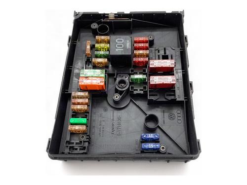 Used Fuse box Fuse box 39482121 39482121