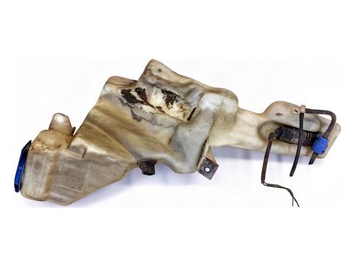 Used Windscreen washer tank Windscreen washer tank VW PASSAT B5 Variant (3B5) 2.8 V6 (180 hp) 39704290 39704290
