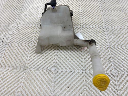 Used Windscreen washer tank Windscreen washer tank 39344656 39344656