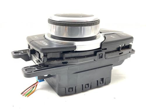 Switch BMW 5 (G30, F90) 520 d Mild-Hybrid | BP39377822I30 - Image 2
