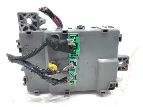 Used Fuse box Fuse box 39278787 39278787