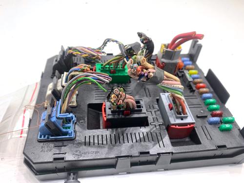 Fuse box PEUGEOT 607 (9D, 9U) 2.0 HDI | BP39347009E1 - Image 4