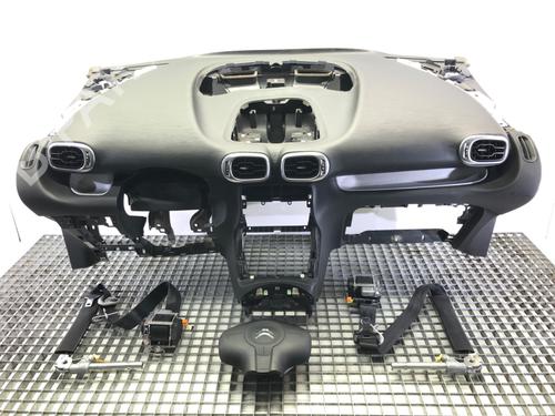 Used Dashboard Dashboard 39281054 39281054