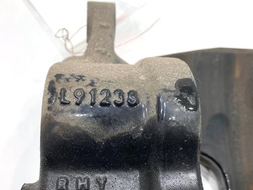 Right front brake caliper LAND ROVER RANGE ROVER EVOQUE (L551) 2.0 D200 MHEV 4x4 | BP39322375M104 - Image 4