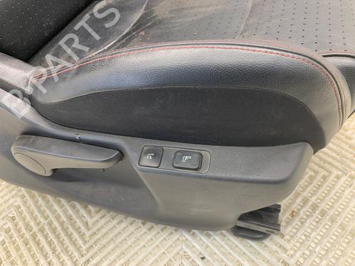 Right front seat CITROËN DS4 (NX_) 2.0 HDi 165 | BP39330113C16 - Image 5