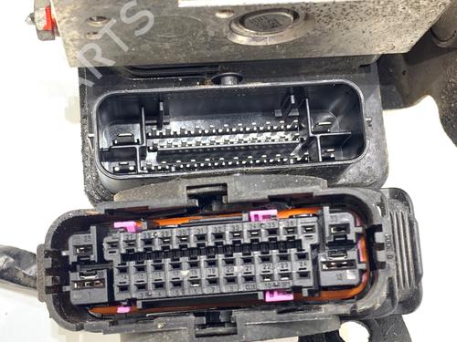 ABS pump MITSUBISHI ASX (GA_W_) 1.6 MIVEC (GA1W) | BP39330917M43 - Image 4