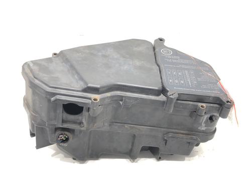 fuse-box-porsche-cayenne-9pa-2002-2003-2004-2005-2006-2007-2008-2009-2010-39277174 main image