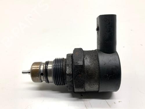 Used Electronic sensor Electronic sensor VW TRANSPORTER T5 Bus (7HB, 7HJ, 7EB, 7EJ) 2.0 TDI (140 hp) 39330704 39330704