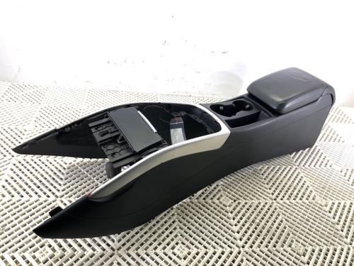 middle-console-audi-a5-8t3-2007-2008-2009-2010-2011-2012-2013-2014-2015-2016-2017-39284038 main image