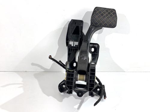 pedal-skoda-octavia-iii-combi-5e5-5e6-2012-2013-2014-2015-2016-2017-2018-2019-2020-39332723 main image