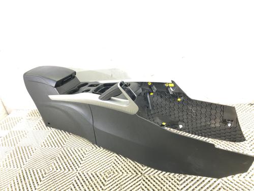 Used Middle console Middle console 39283838 39283838