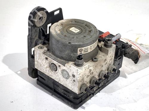 abs-pump-vw-golf-vii-variant-ba5-bv5-2013-2014-2015-2016-2017-2018-2019-2020-2021-2022-39315207 main image