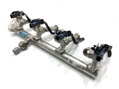 Injection rail VOLVO S90 II (234) T8 Hybrid AWD | BP39318550M98 - Image 2