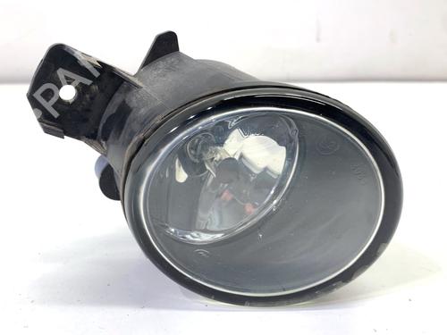 Used Right front fog light Right front fog light 39321547 39321547