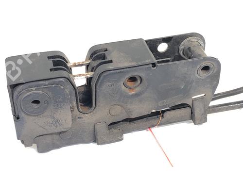 hood-lock-audi-a4-b8-8k2-2007-2008-2009-2010-2011-2012-2013-2014-2015-2016-2017-39295891 main image