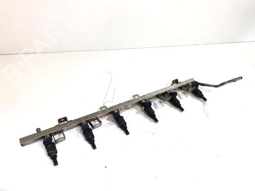 Used Injection rail Injection rail 39333498 39333498