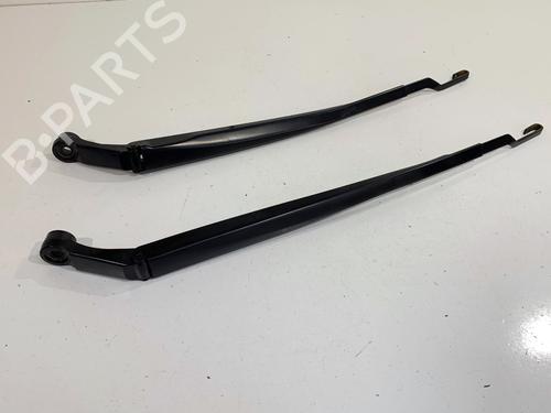Used Front windshield wiper arm Front windshield wiper arm 39345745 39345745