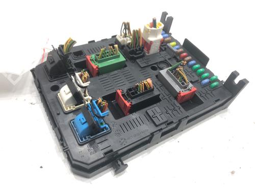 Used Fuse box Fuse box 39300005 39300005