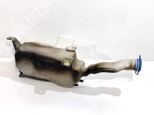 Used Windscreen washer tank Windscreen washer tank 39323236 39323236