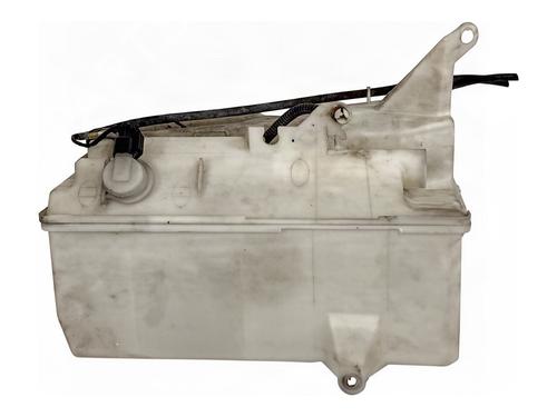 Used Windscreen washer tank Windscreen washer tank 39370822 39370822