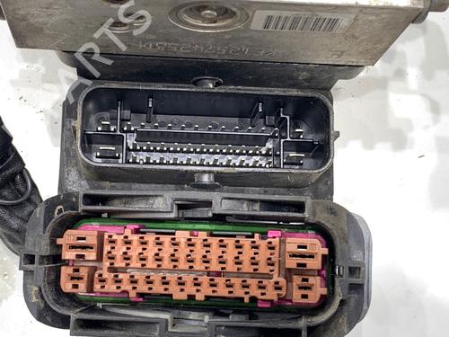 ABS pump VW PASSAT CC B6 (357) 2.0 TDI | BP39343297M43 - Image 4