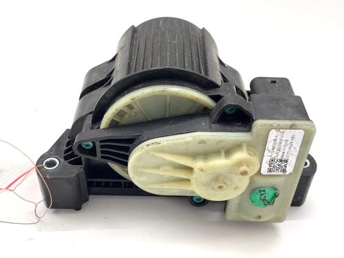 Auxiliary water pump TESLA MODEL Y (5YJY) EV | BP39353227M111 - Image 2