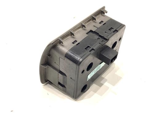 Headlight switch VOLVO V70 II (285) 2.5 TDI | BP39346677I24 - Image 2