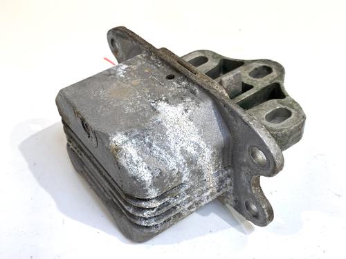 Used Engine mount Engine mount 39348559 39348559