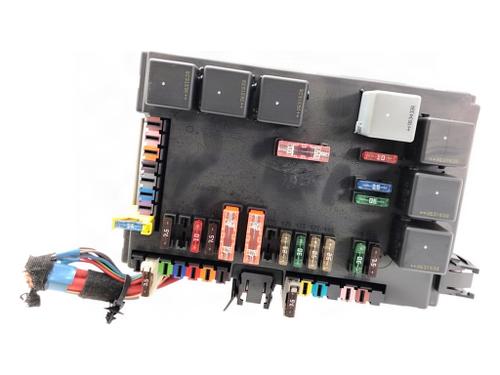 Used Fuse box Fuse box MERCEDES-BENZ S-CLASS (W221, V221) S 320 CDI (221.022, 221.122) (235 hp) 40521480 40521480