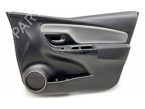 Used Front right panel Front right panel TOYOTA YARIS (_P13_) 1.0 (KSP130_, KSP130) (69 hp) 39359823 39359823