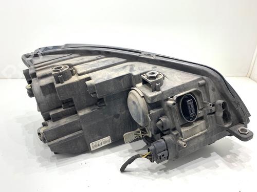 Left headlight VW TOURAN (1T3) 2.0 TDI | BP39363773C28 - Image 2