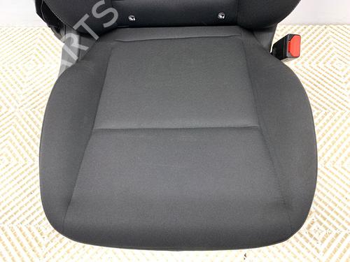 Right front seat MITSUBISHI COLT VII Hatchback (VB_) 1.0 MPi (VBXG0) | BP39375406C16 - Image 3
