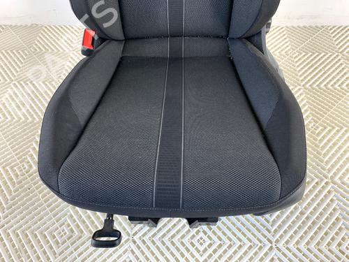 Left front seat VW T-ROC (A11, D11) 1.5 TSI | BP39343429C15 - Image 3