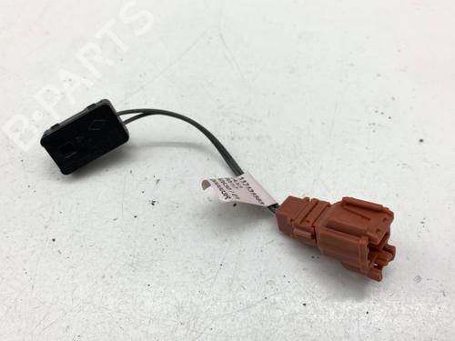 Electronic sensor RENAULT CLIO IV (BH_) 1.2 16V | BP40558340M84 - Image 2