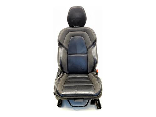 right-front-seat-volvo-v60-ii-225-2018-39362714 main image