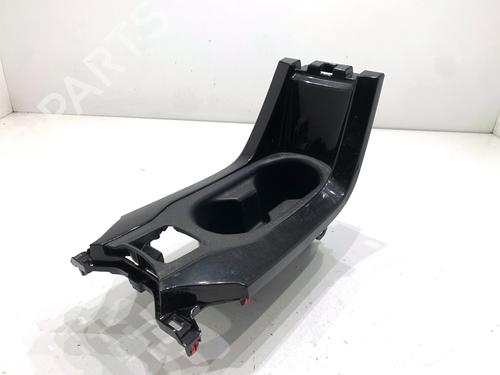 kopholdergenstandsholder-toyota-corolla-saloon-_e21_-2019-39339916 main image