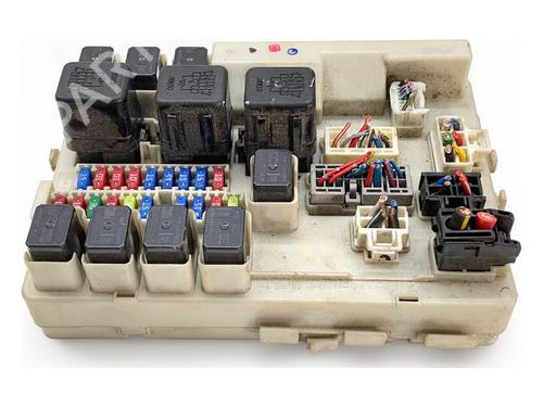 Used Fuse box Fuse box 39369583 39369583