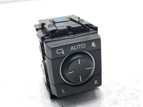 mirror-switch-lexus-nx-_z1_-2014-39355051 main image