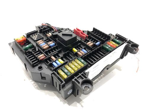 Used Fuse box Fuse box 39285269 39285269