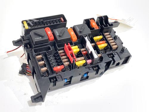 Used Fuse box Fuse box 39304313 39304313