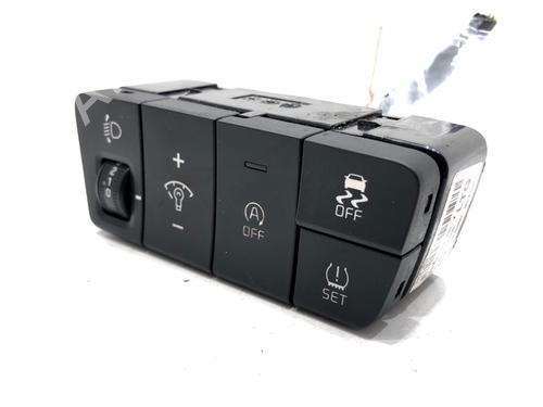 switch-kia-rio-iv-yb-sc-fb-2017-39276984 main image