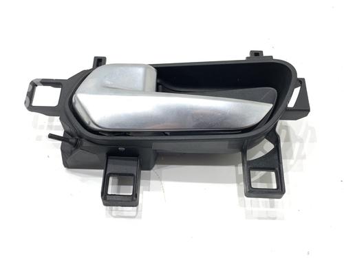 rear-left-interior-door-handle-nissan-juke-f16_-2019-39356385 main image