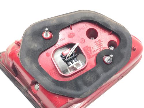Right taillight VW PASSAT B7 (362) 2.0 TDI | BP39285499C35 - Image 4