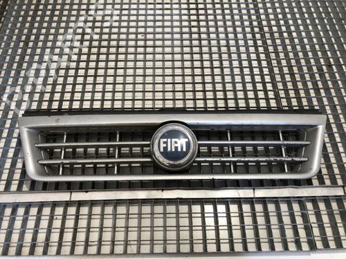 Used Grille Grille 39346704 39346704
