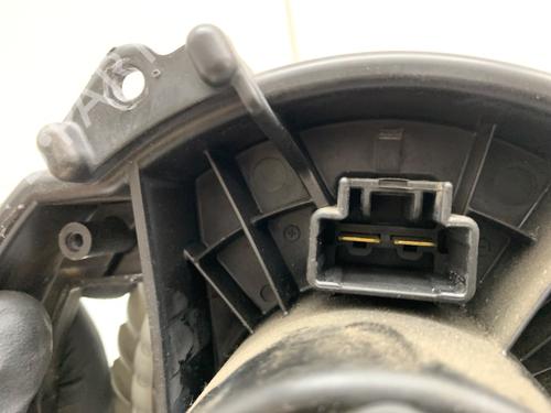 Heater blower motor JEEP CHEROKEE (KL) 2.0 T-GDi | BP39366062M62 - Image 4