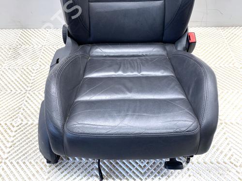 Right front seat VW GOLF V (1K1) 1.4 TSI | BP39329058C16 - Image 3